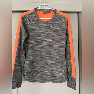 Athleta Snowscape Crewneck sweatshirt (gray & orange) - Size Small